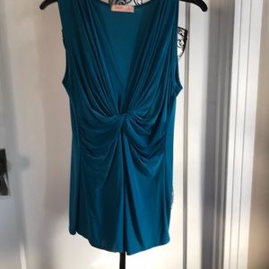 Turquoise twist front flattering top size 18 /XL